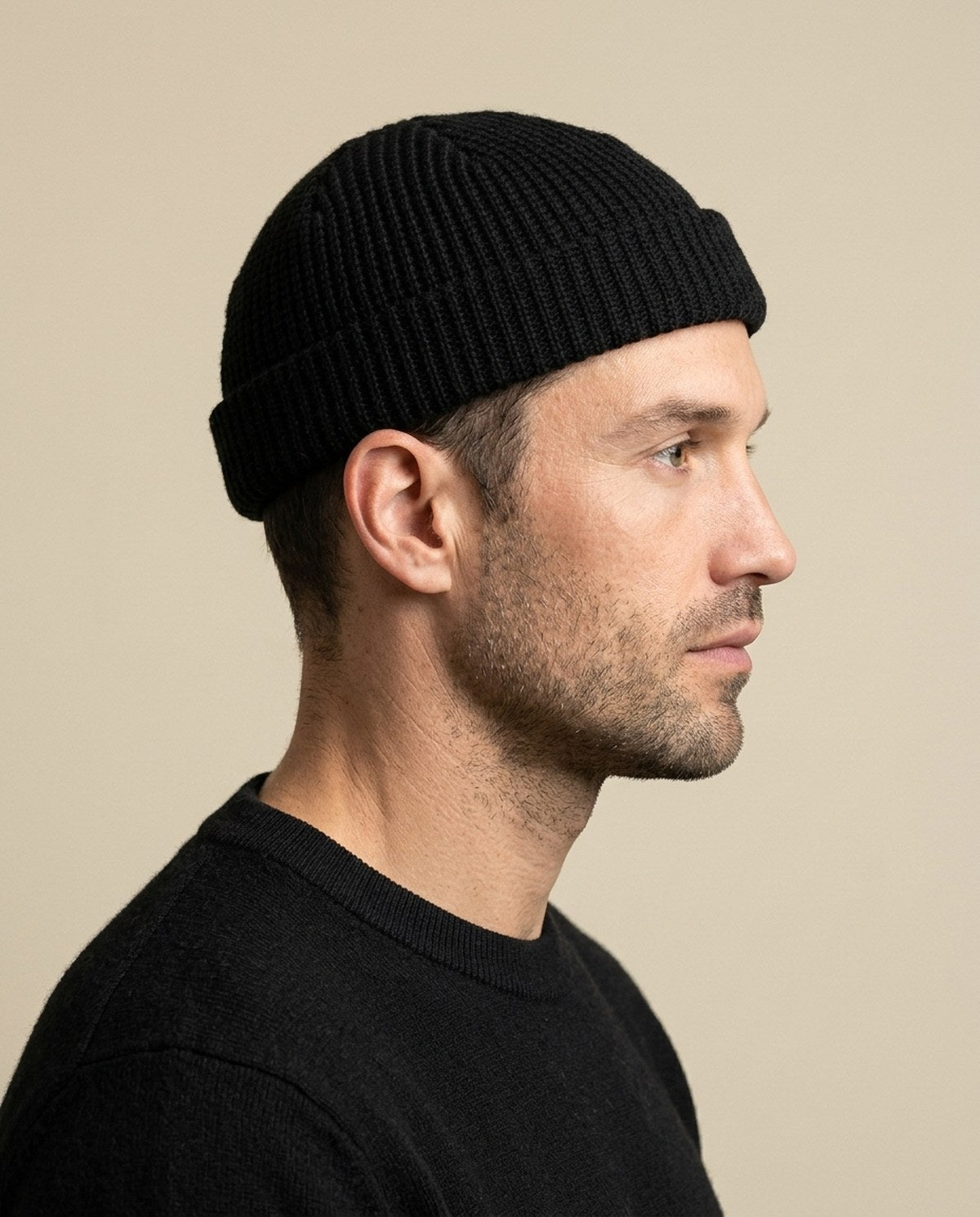 Profilbilde: luen sitter ovenfor øret